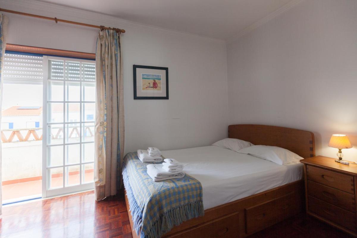 FLH Large Ericeira House with Terrace - Housity