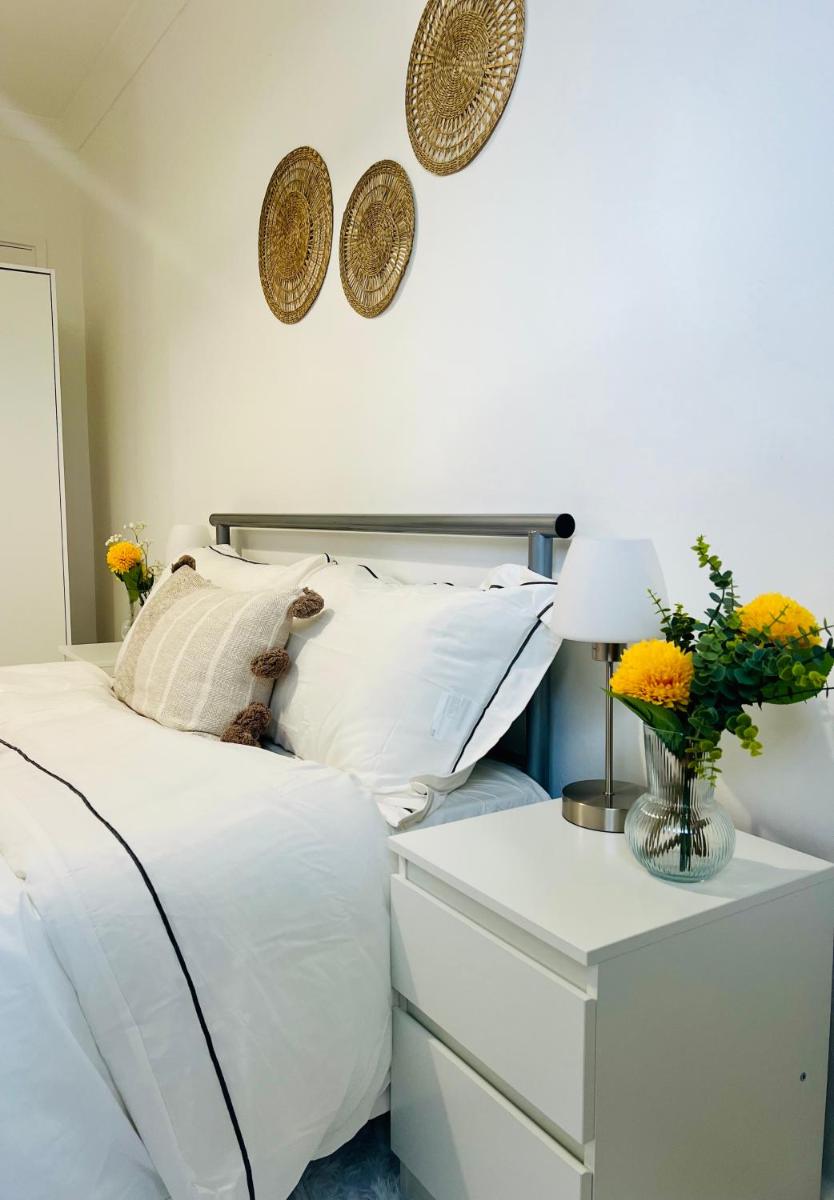 Suitetrails - Stunning Double Room SW2 near to Brixton