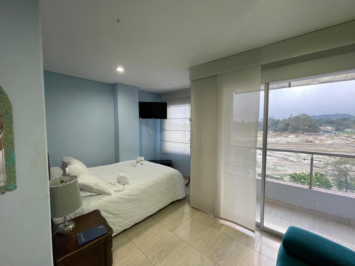 Brisas de Guatape - Housity