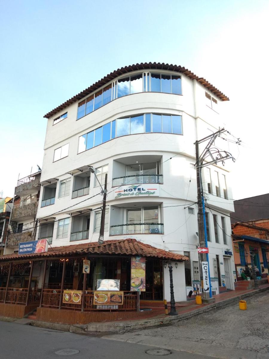 Brisas de Guatape - Housity