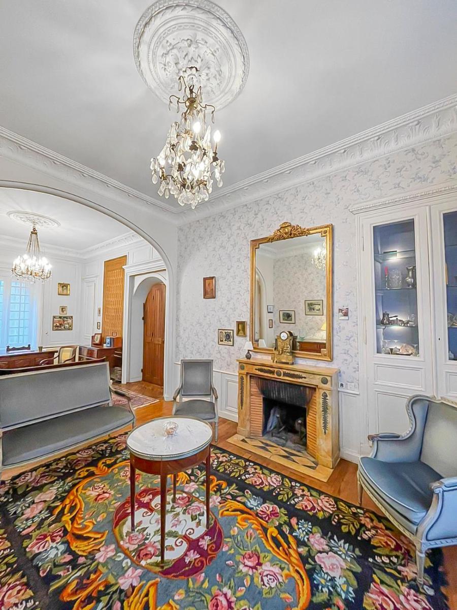 Demeure d'exception dans vaste domaine - Housity
