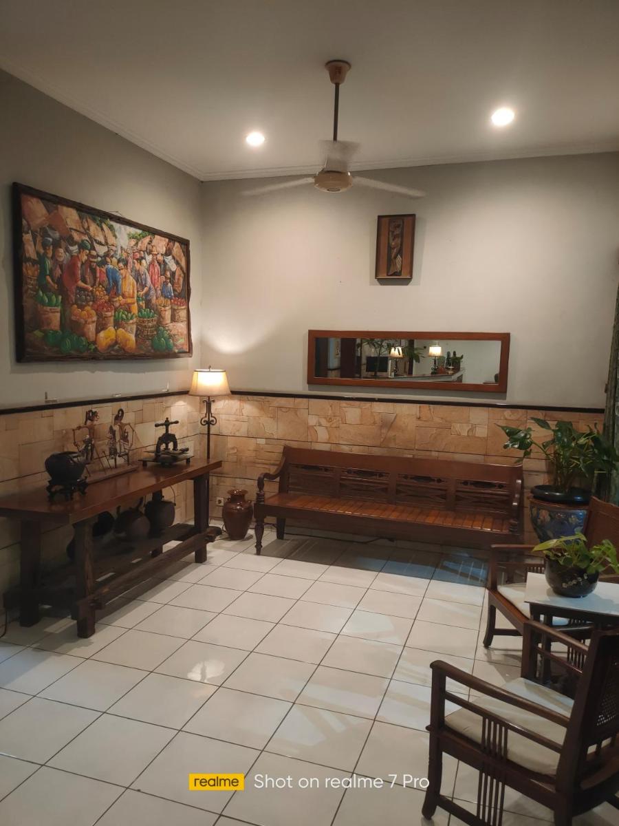 HOTEL ANEKA BARU - Housity