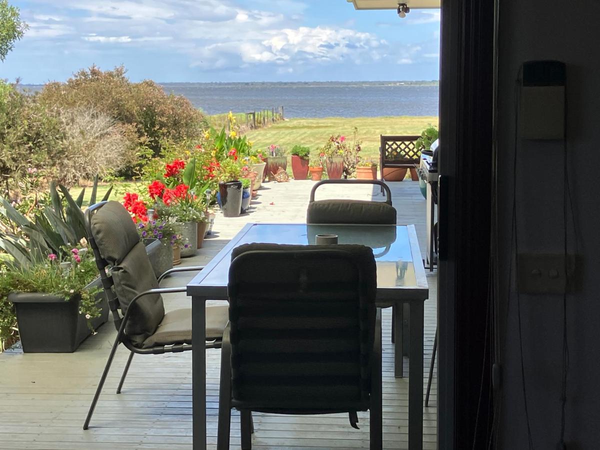 Eagle Bay Views - Housity