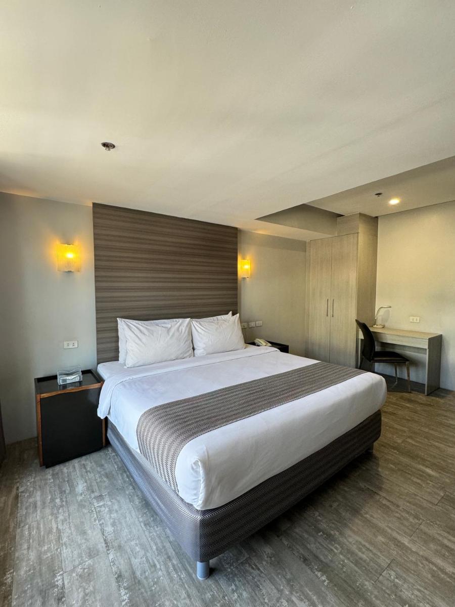 1A Express Hotel - Housity