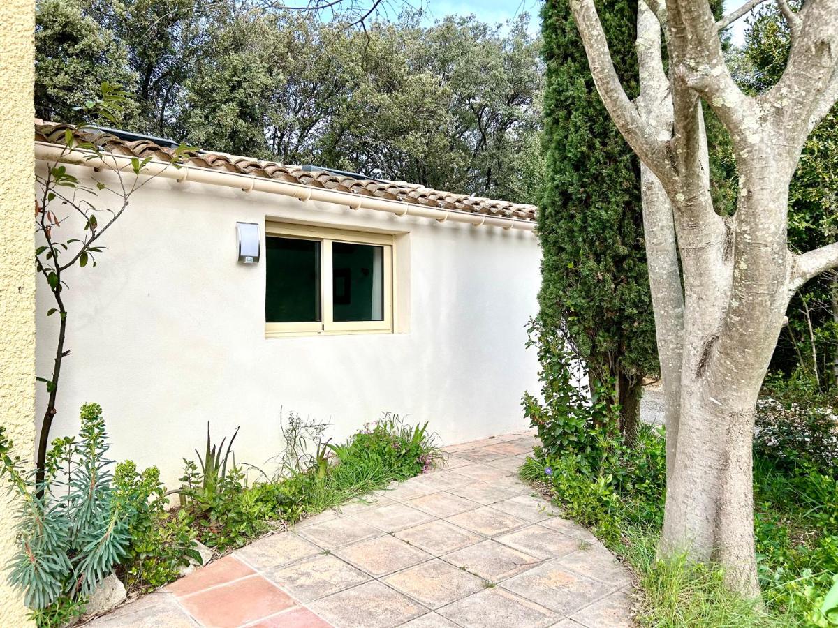 Joli studio Les Hibiscus du Pic Saint Loup - Housity