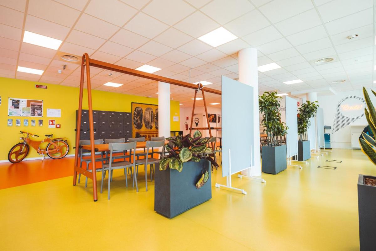 Lecco Hostel & Rooms - Housity