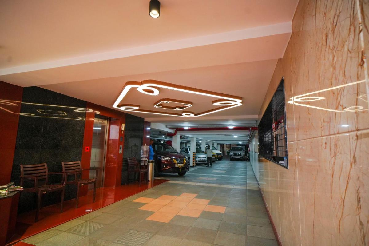 Hotel Grand Sabarees - Housity