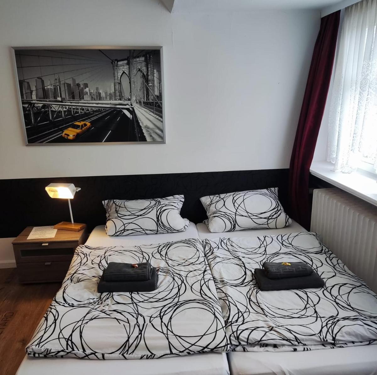 Pension Zum Burggrafen - Housity