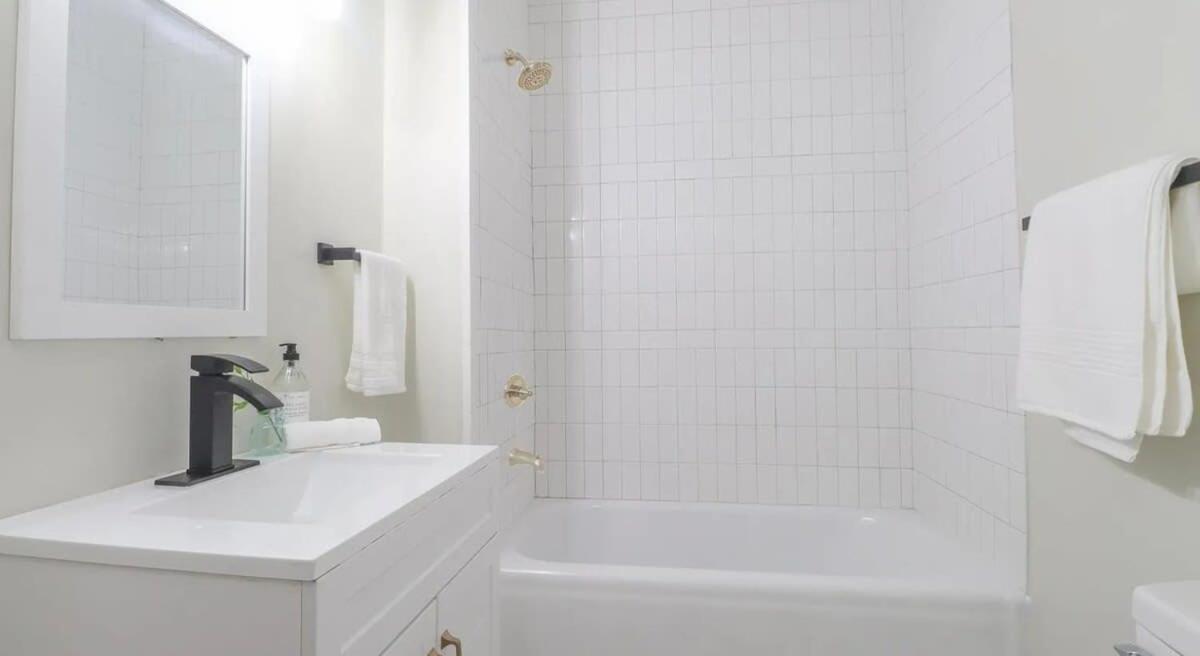 Modern Chateau Remodeled Home Close to Downtown - Housity