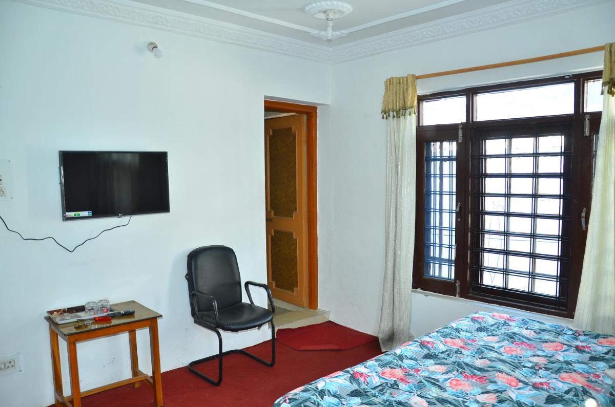 Suitetrails - Hotel John's Palace