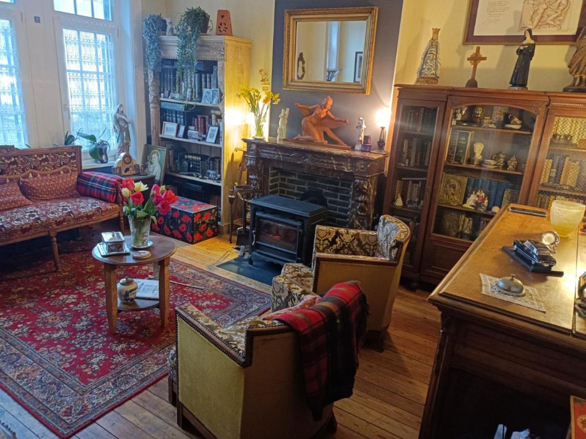 Villa des Chats - Housity