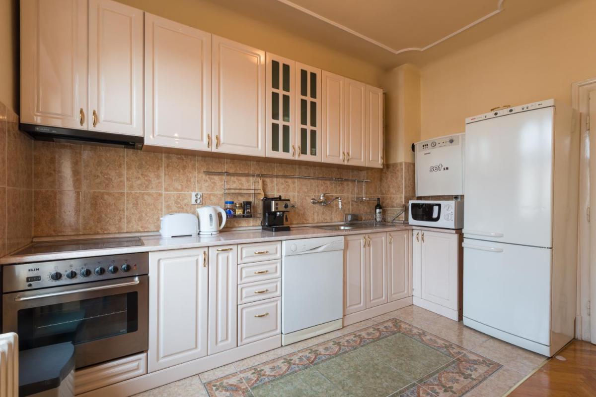 Central Belgrade Apartments 1 - Housity