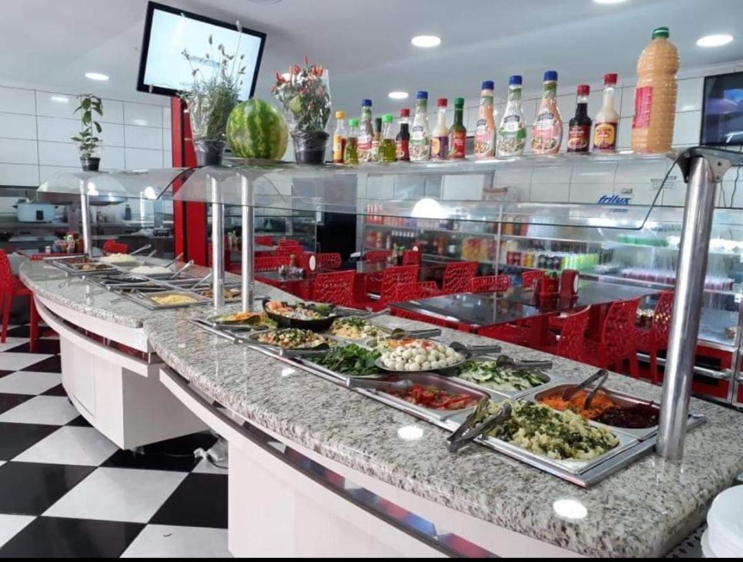 Suitetrails - Restaurante & Pousada Morumbi LTDA 24HS