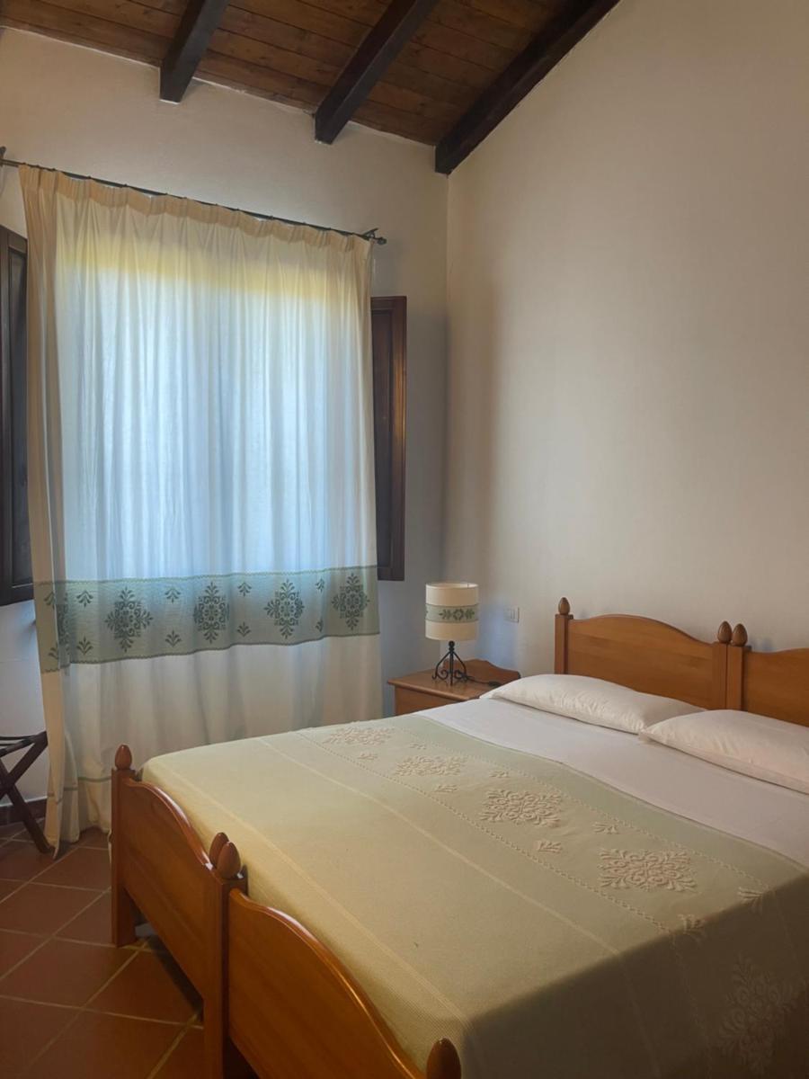 Hotel Su Nuraxi - Housity