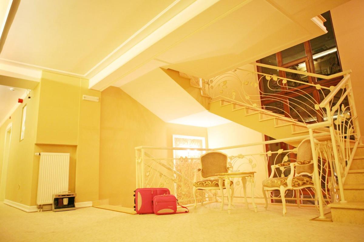 Hotel Villa Viktorija - Housity