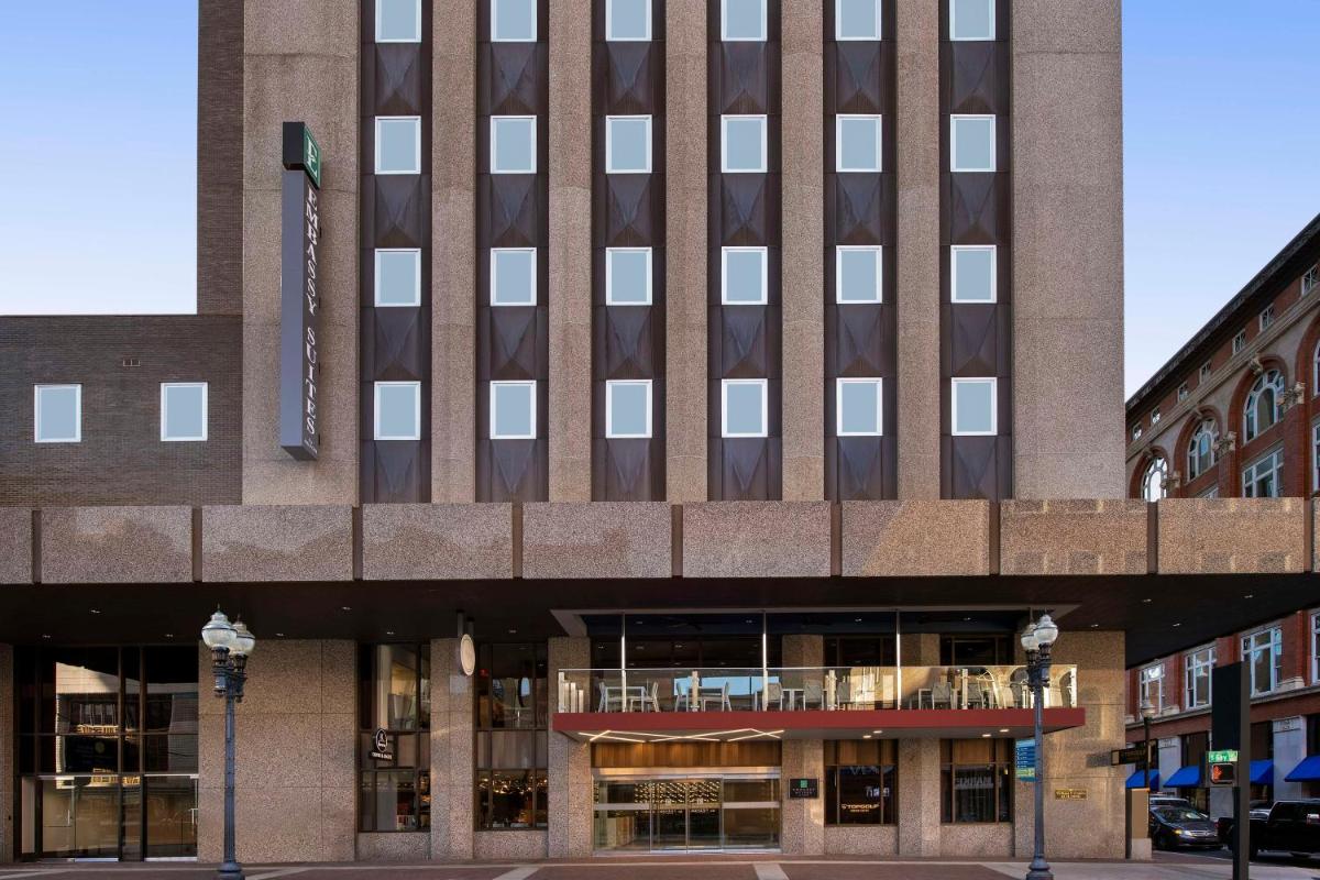 Embassy Suites By Hilton Knoxville Downtown - Housity