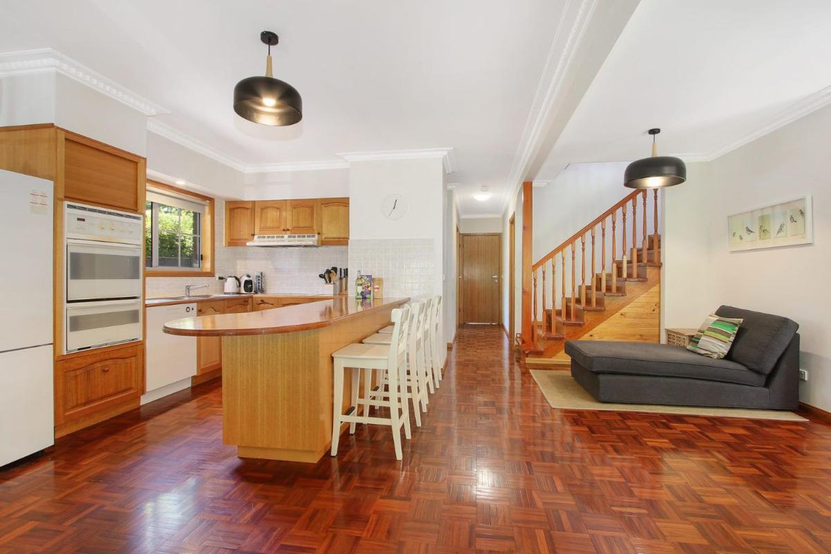 Canyon Walk House - On the Ovens River - Housity