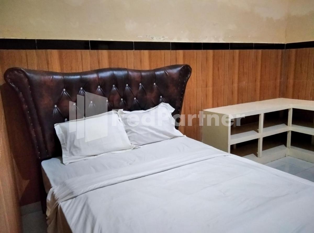 LH101 Guest House Syariah near Makam Sunan Bonang RedPartner - Hizvo