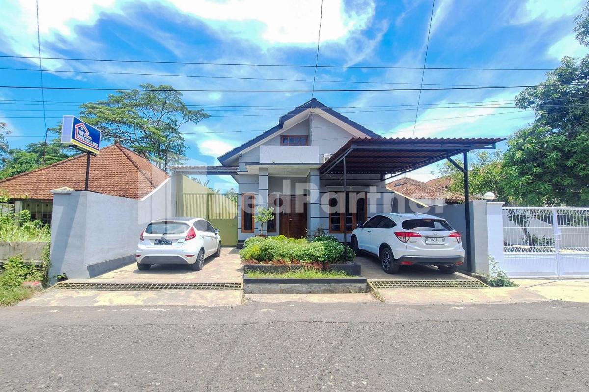 Vins Homestay Kroya Mitra RedDoorz - Housity