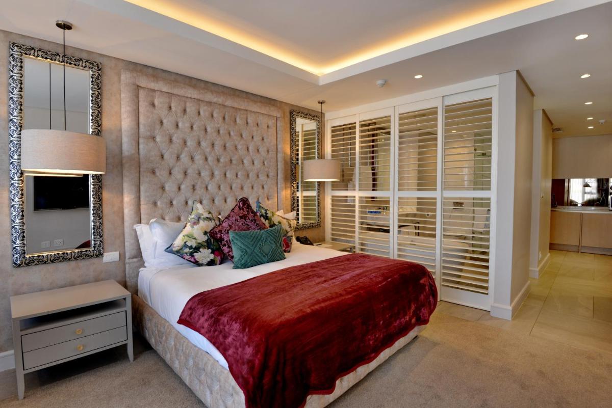 Houghton Suites - Housity