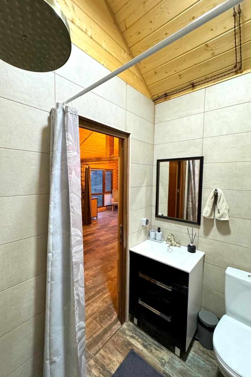 Wooden House in WildLife Refuge - Housity