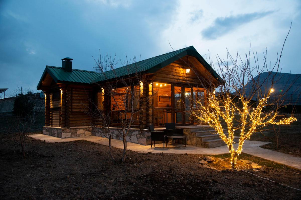 Wooden House in WildLife Refuge - Housity