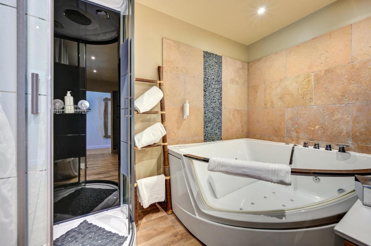 Salle de bains dans l'établissement Hotel Bastide & SPA - Villa de Lourmarin