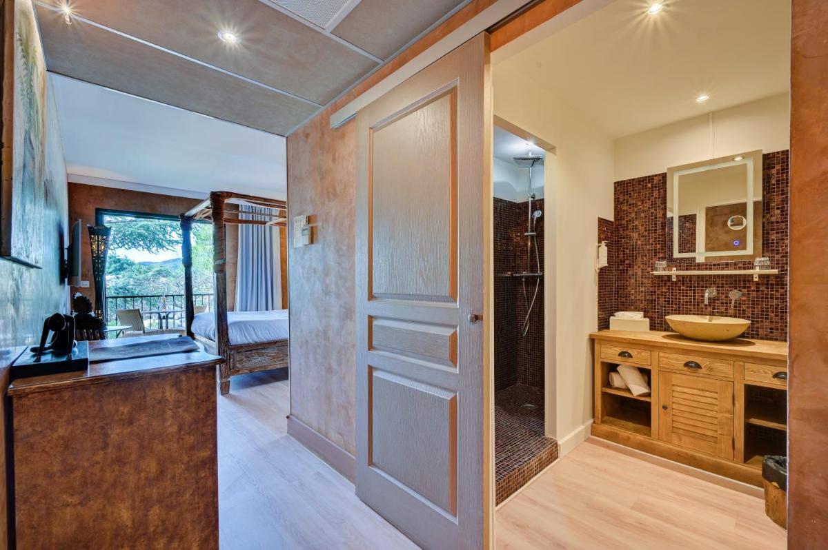 Salle de bains dans l'établissement Hotel Bastide & SPA - Villa de Lourmarin