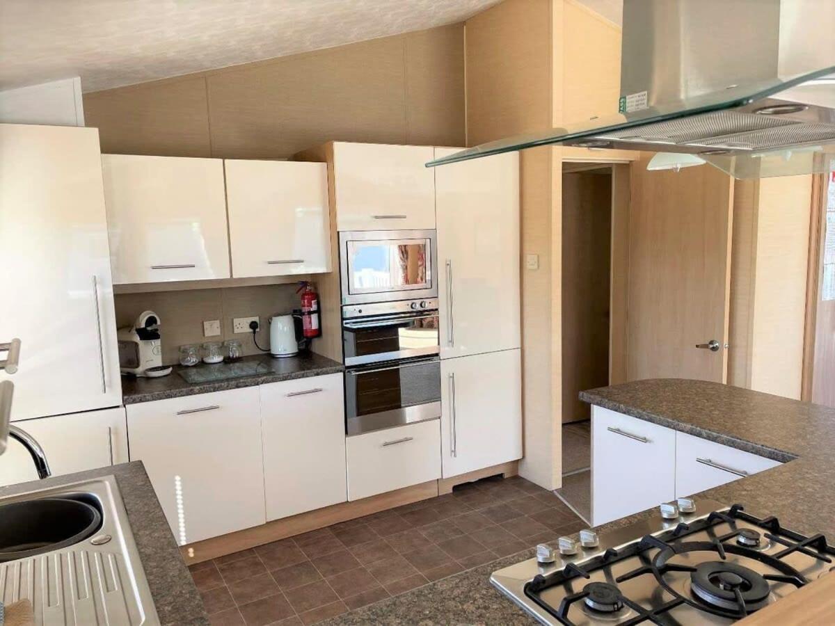 41 Woodland Walk Pevensey Bay Holiday Park - Housity