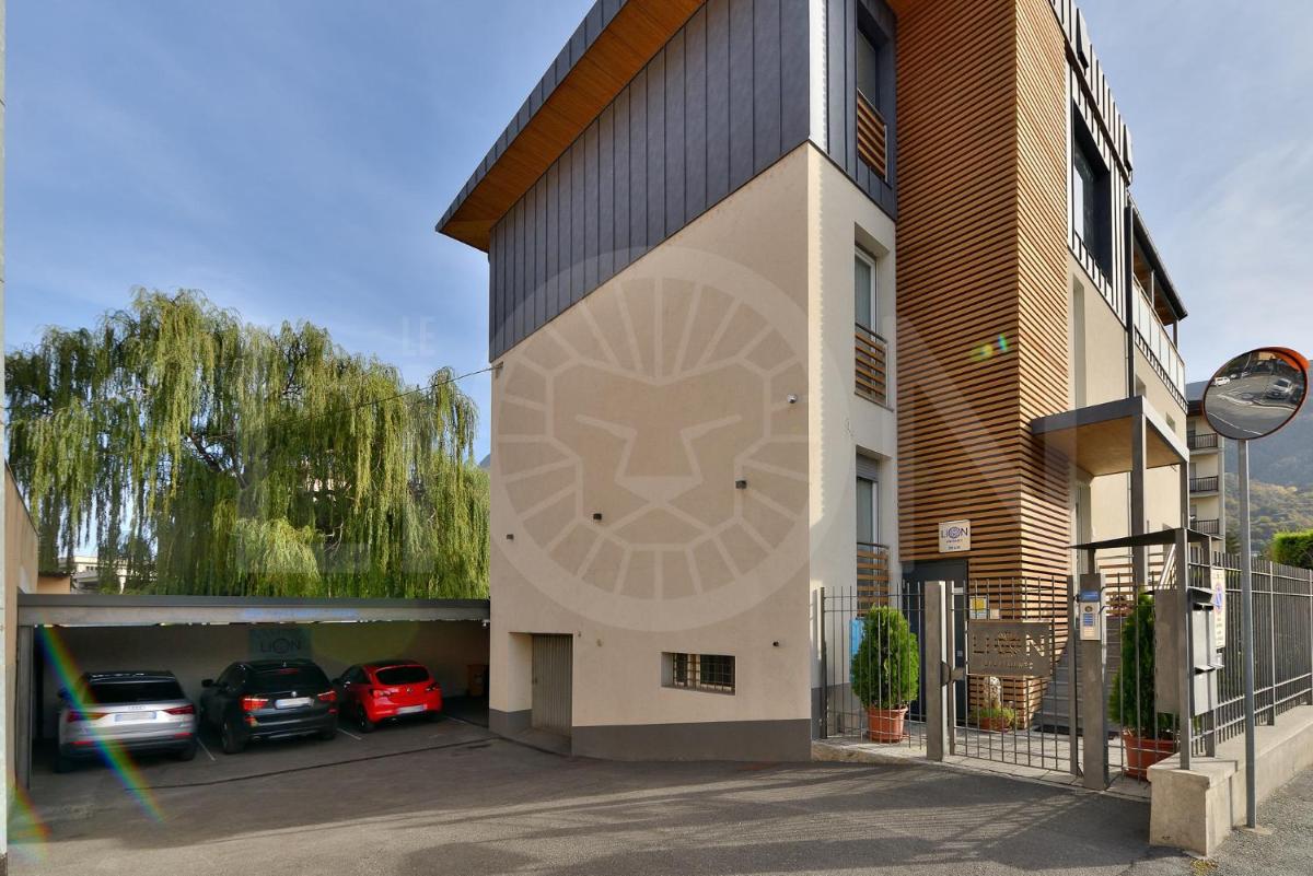 Le Lion Apartments - Bike & Ski - Housity
