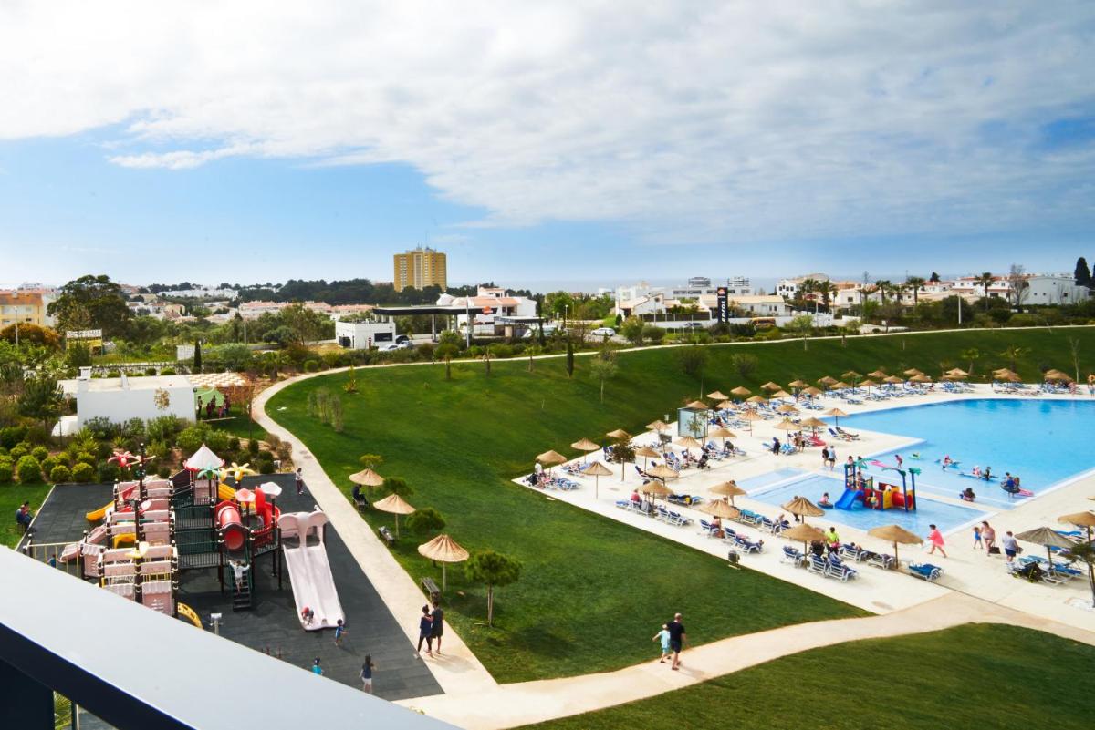 A piscina em ou perto de RR Alvor Baía Resort