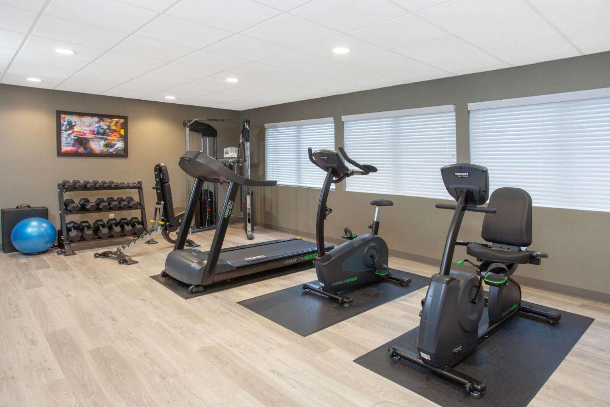 Wyndham Garden Fort Wayne - Housity