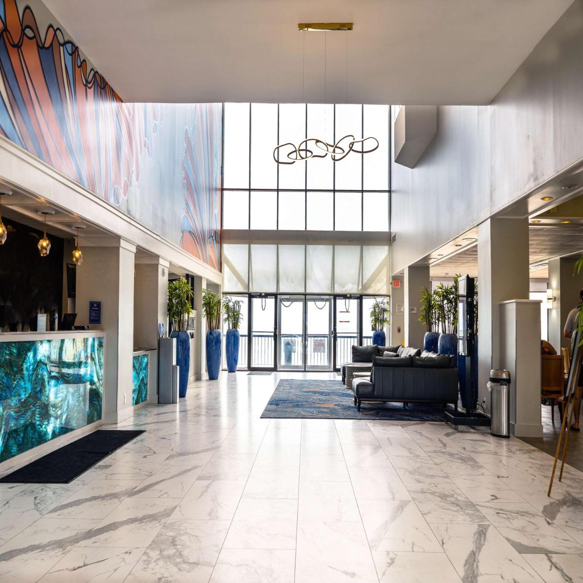 DoubleTree by Hilton Corpus Christi Beachfront - Housity