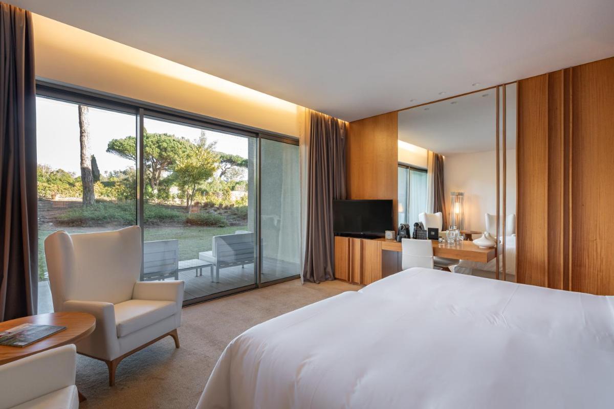 Uma televisão e/ou sistema de entretenimento em Onyria Marinha Cascais, Vignette Collection by IHG