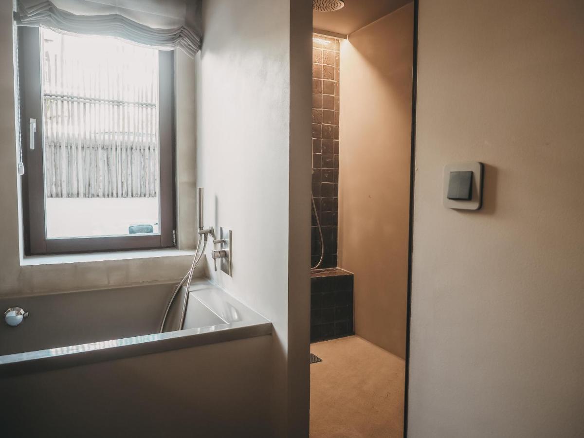 Un baño de Barefoot Hotel Mallorca