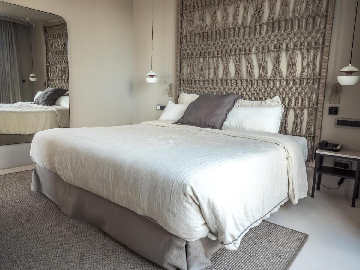 Cama o camas de una habitación en Barefoot Hotel Mallorca