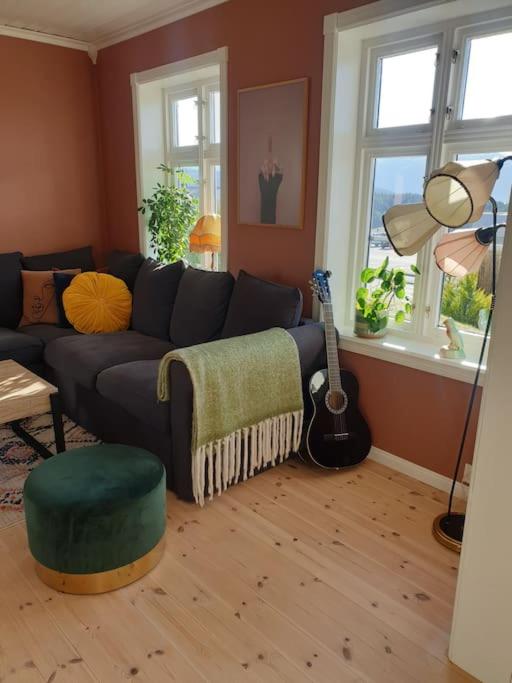 Romslig og særegent hus - Housity