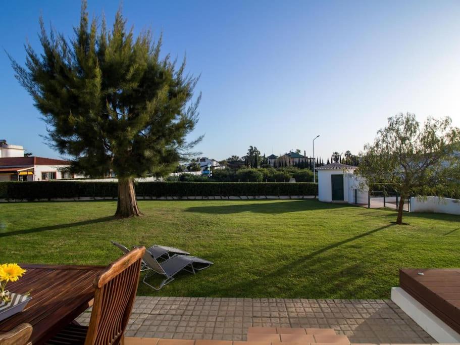 Joia da Galé House - Pool and Garden & BBQ & Galé Beach - Housity