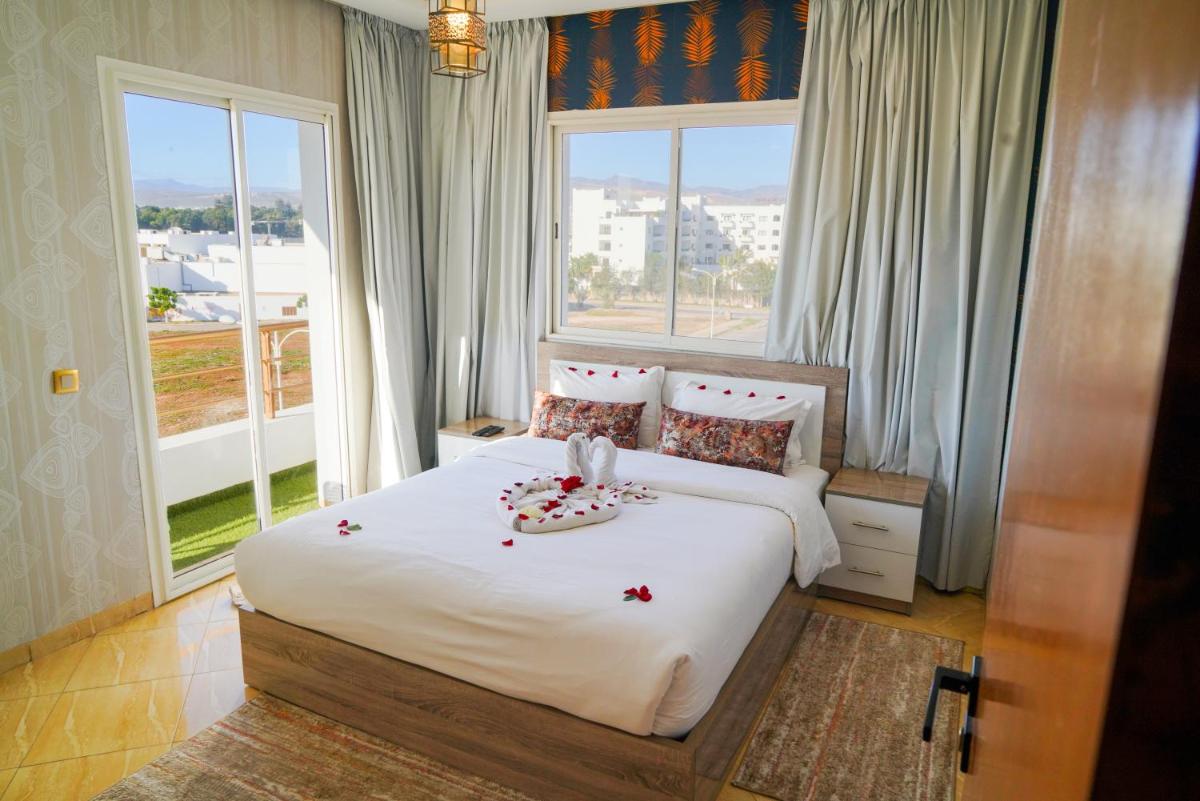 Great Holiday Apart-Hotel & Penthouse - Hizvo
