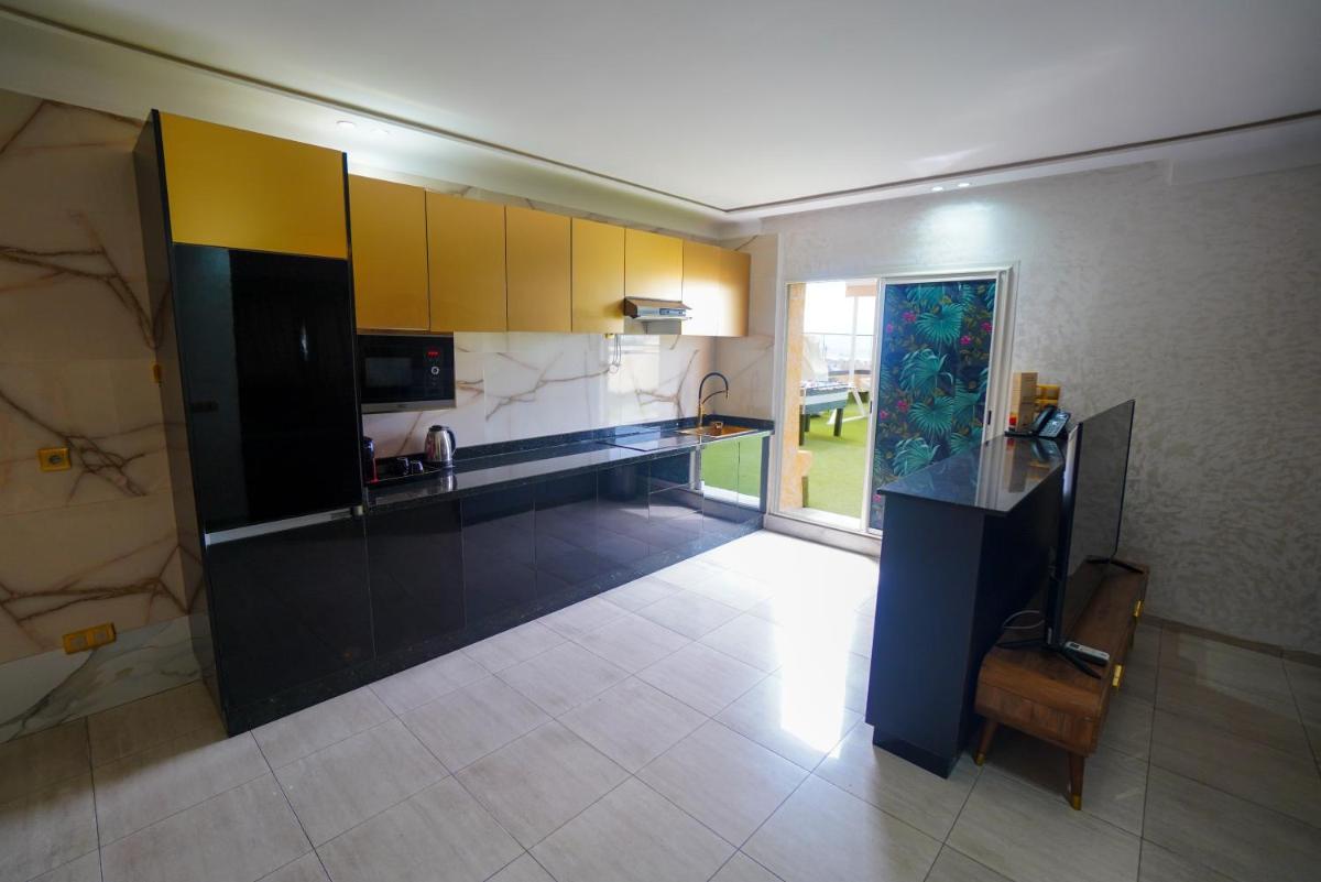 Great Holiday Apart-Hotel & Penthouse - Hizvo