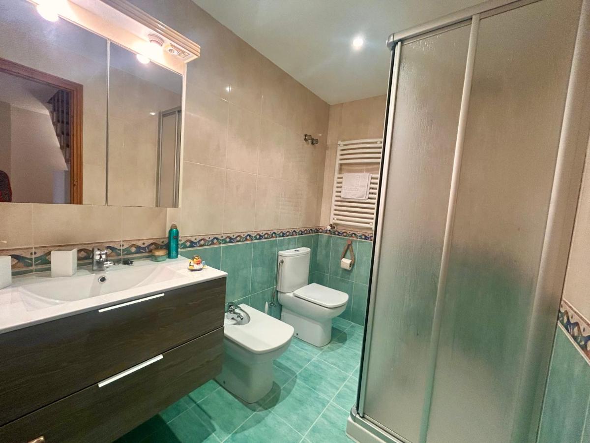 Gran casa per a families a 5 minuts de la platja - Housity