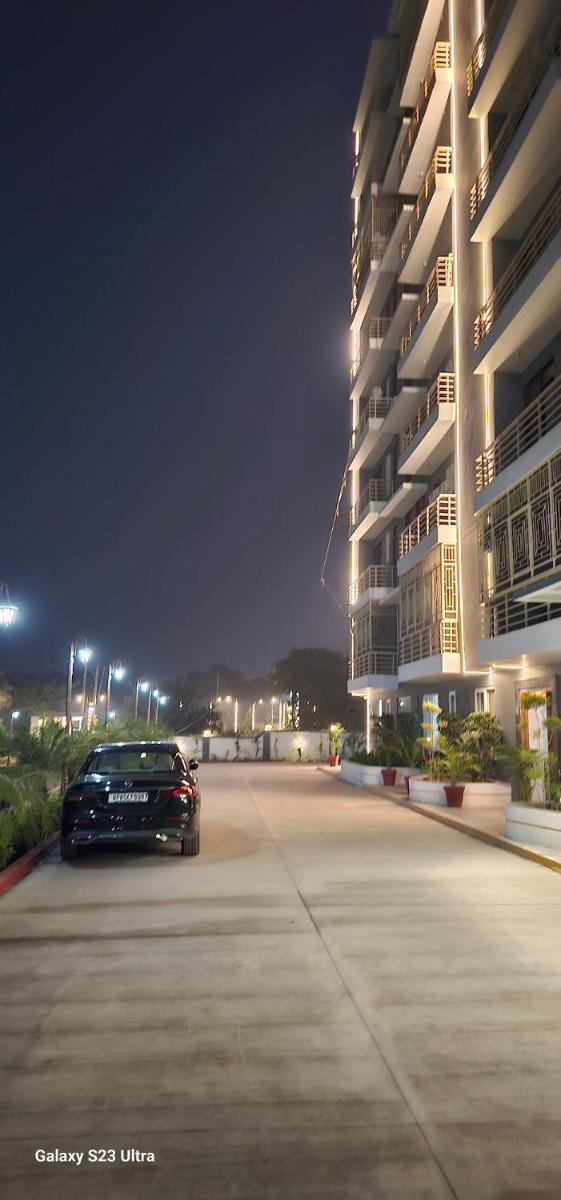 The Grand ND Resort- Kanha Tulsi Heights Behind Prem Mandir - Housity