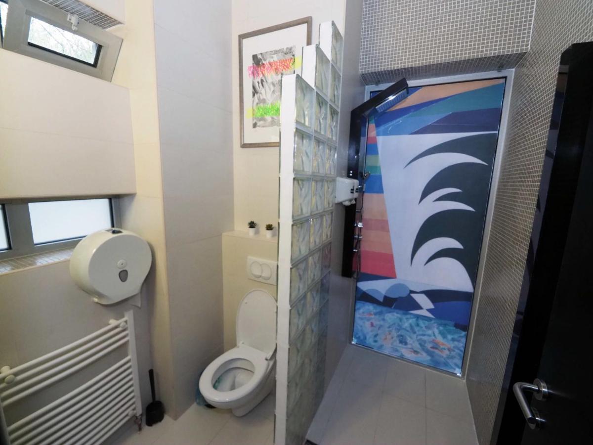 KennedyLux Apartment - Housity