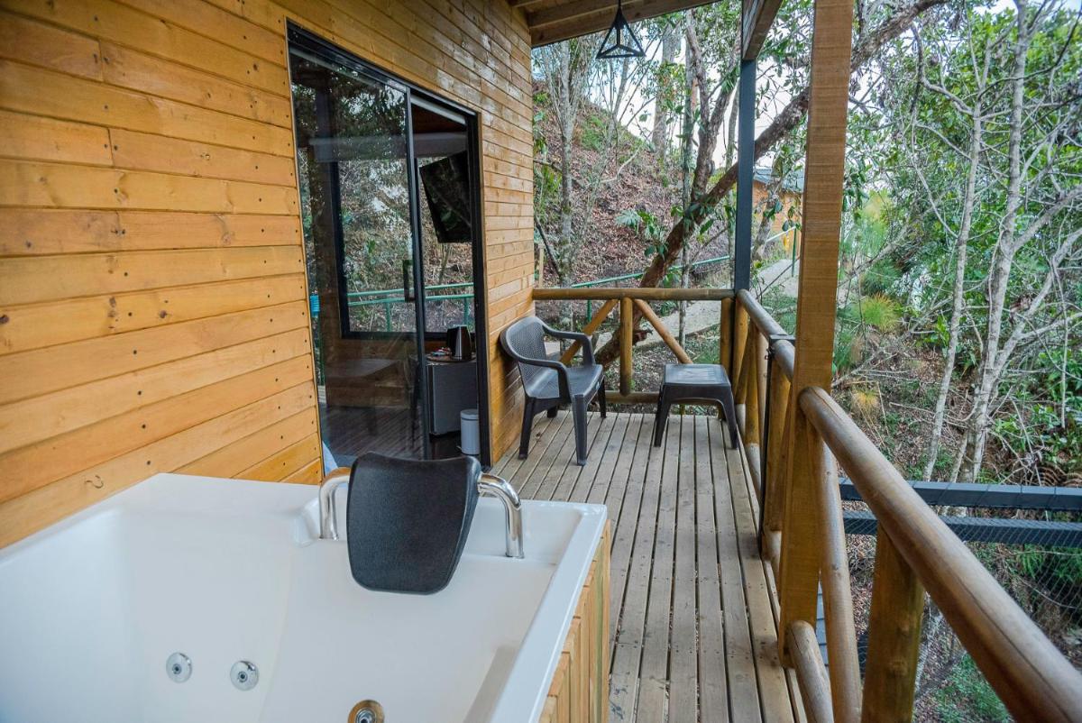 Eco Hotel The View - Housity