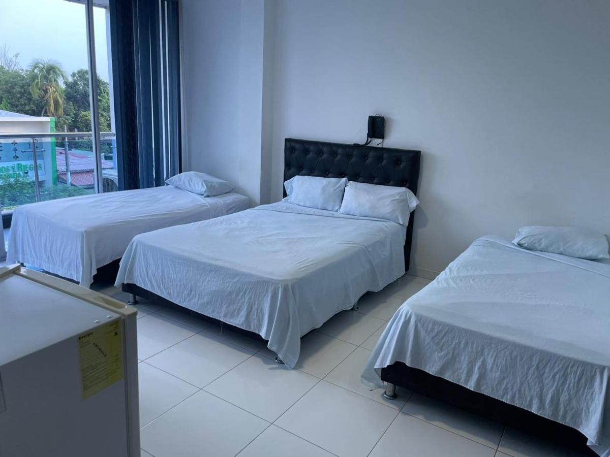 HOTEL PALMA ROJA - Housity
