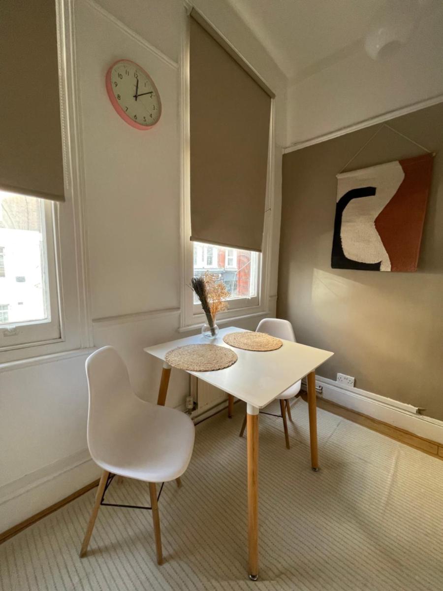 Modern Flat in Victorian West Kensington Mansion - Housity