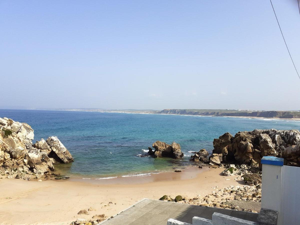 One bedroom appartement with city view terrace and wifi at Serra d' El Rei - Housity