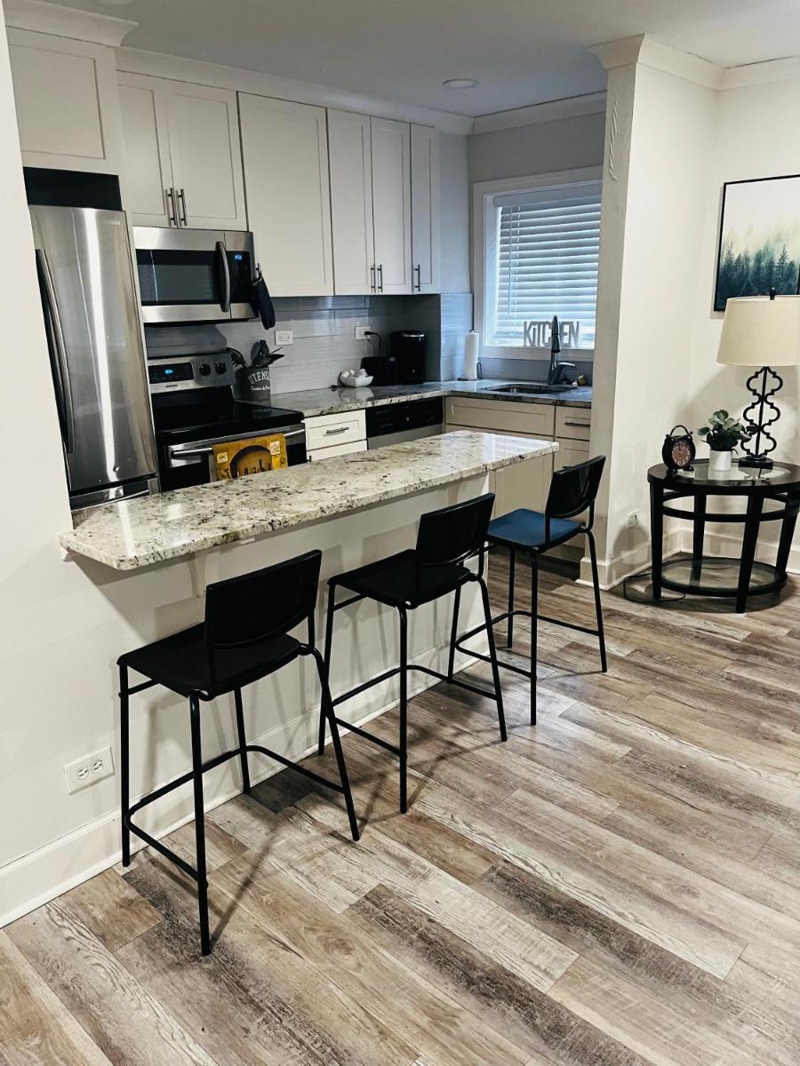 Cozy Downtown Atlanta Condo - Housity