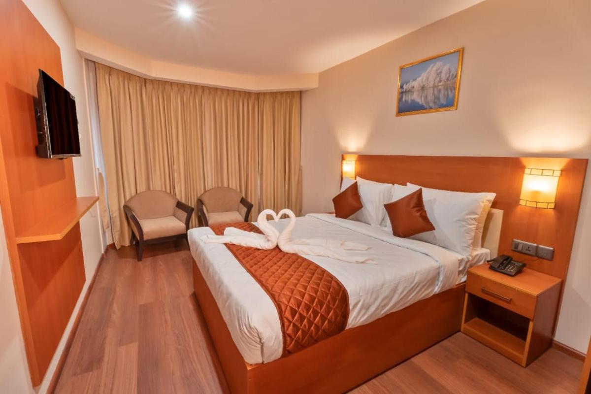 HOTEL SAHARA INN - Housity
