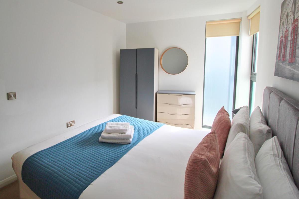 Tooley Street Apartments by Viridian Apartments - Hizvo
